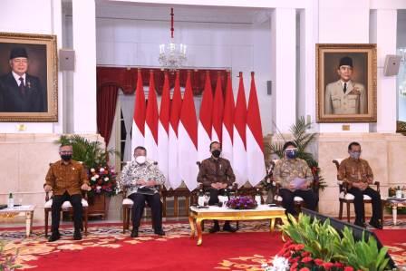 Jokowi kuartal ke tiga 2021, 01